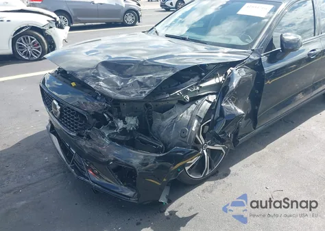 2024 Volvo S60 B5 Plus Dark Theme из США, поврежденный, VIN 7JRL12FL1RG305360